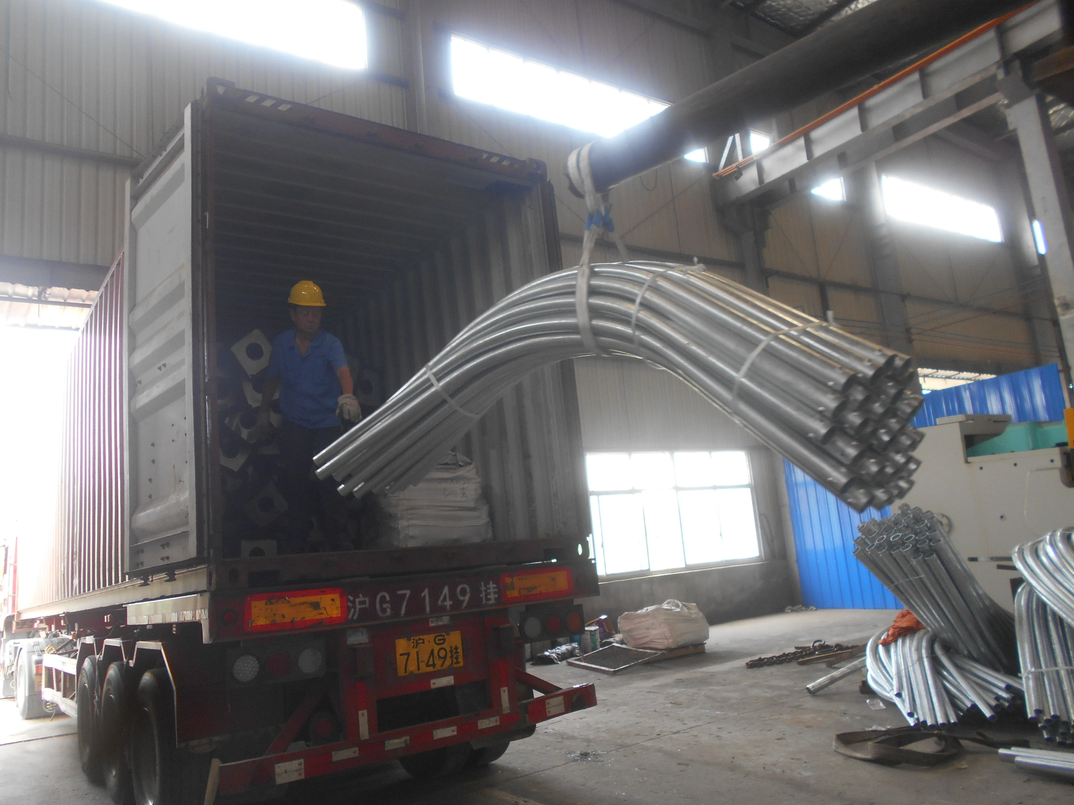 12m Polygon Street Light Pole 4mm hot dip galvanized lamp post, lamp column