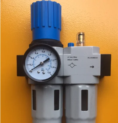 Pressure regulating lubrication filter for semi automatic blowing machine