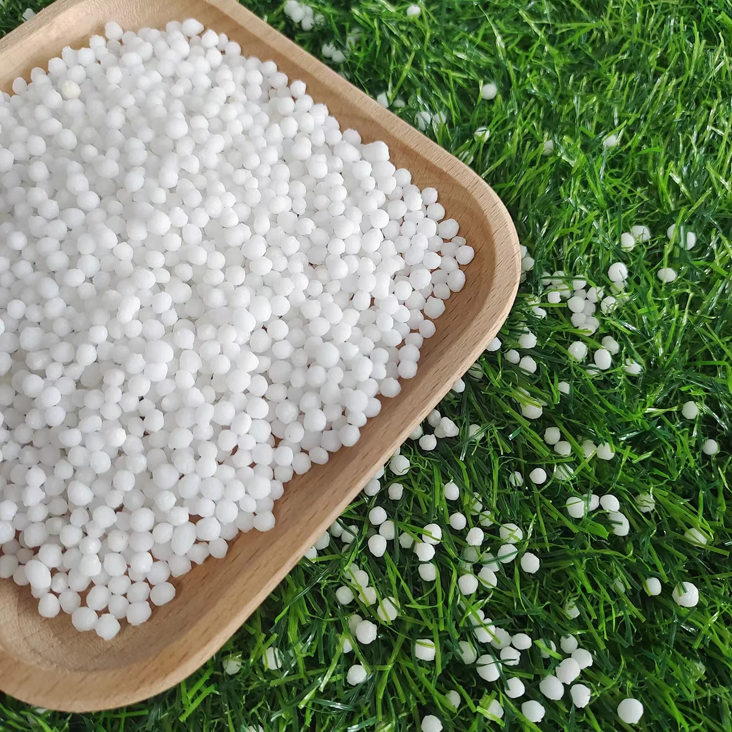 Wholesale Prilled Urea N46 Agricultural nitrogen fertilizer granular urea N 46% for sale