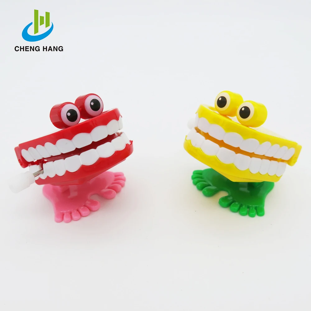 Забавные детские заводные игрушки заводные прыгающие зубы для подарка на Хэллоуин