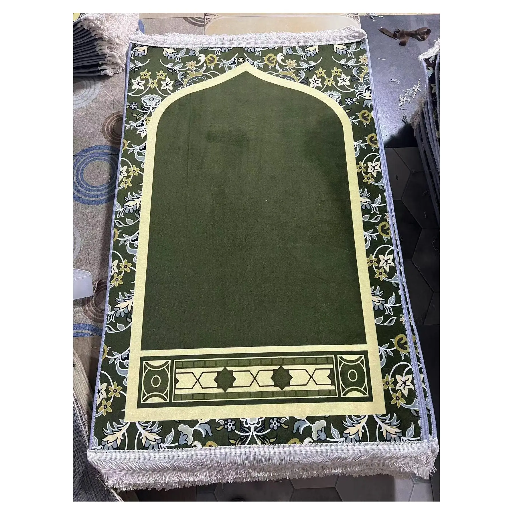High Quality Prayer Mat Muslim Prayer Carpet Prayer Rug Made in China