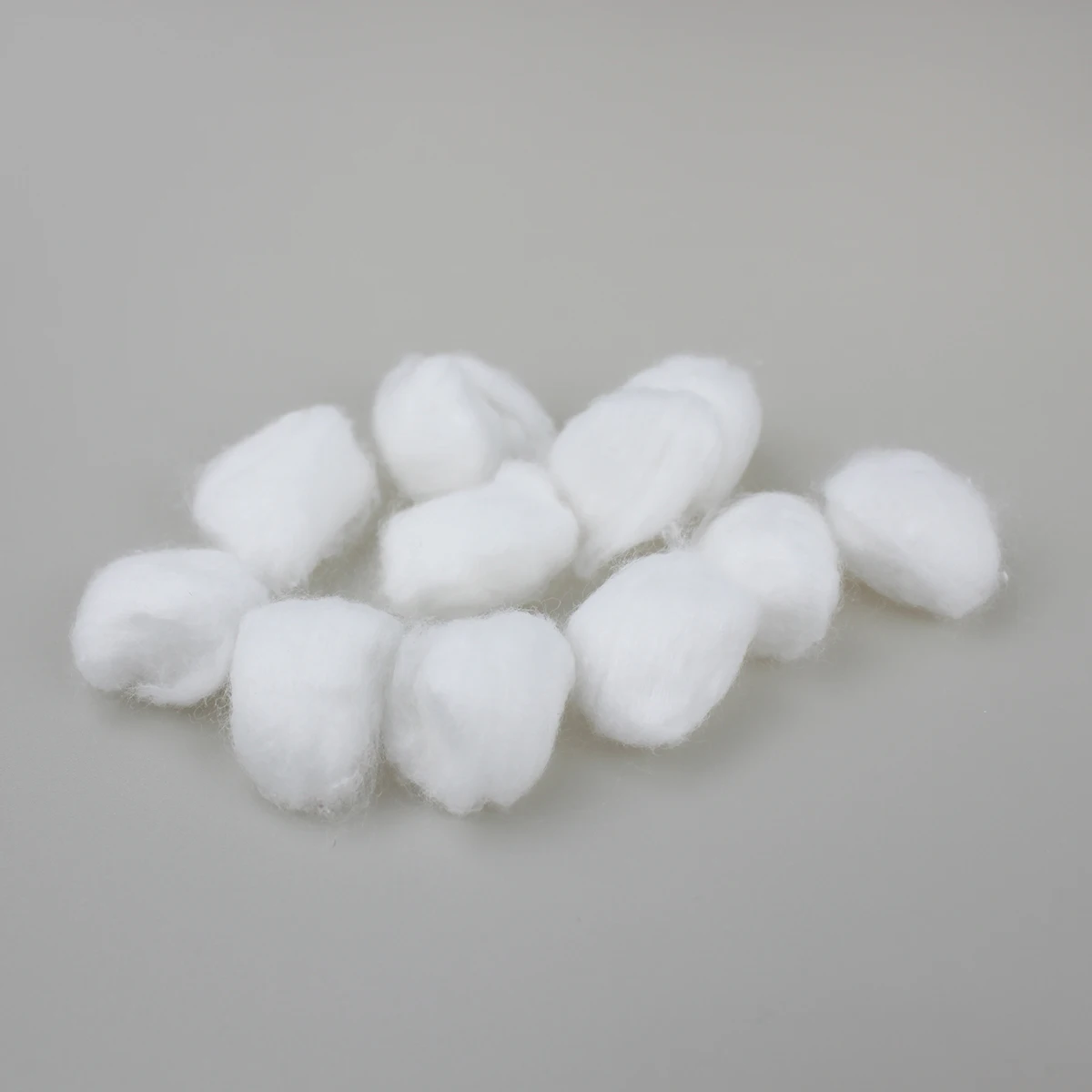 Disposable Surgical Absorbent Cotton Wool Balls Styptic Dental Cotton Ball