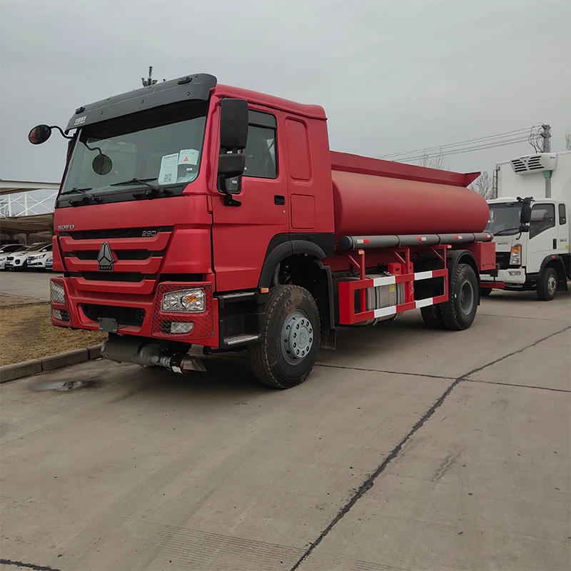Sinotruk Howo 4x2 6 Wheeler Fuel Tank Truck 10cbm Howo Oil Tanker Truck With Pump