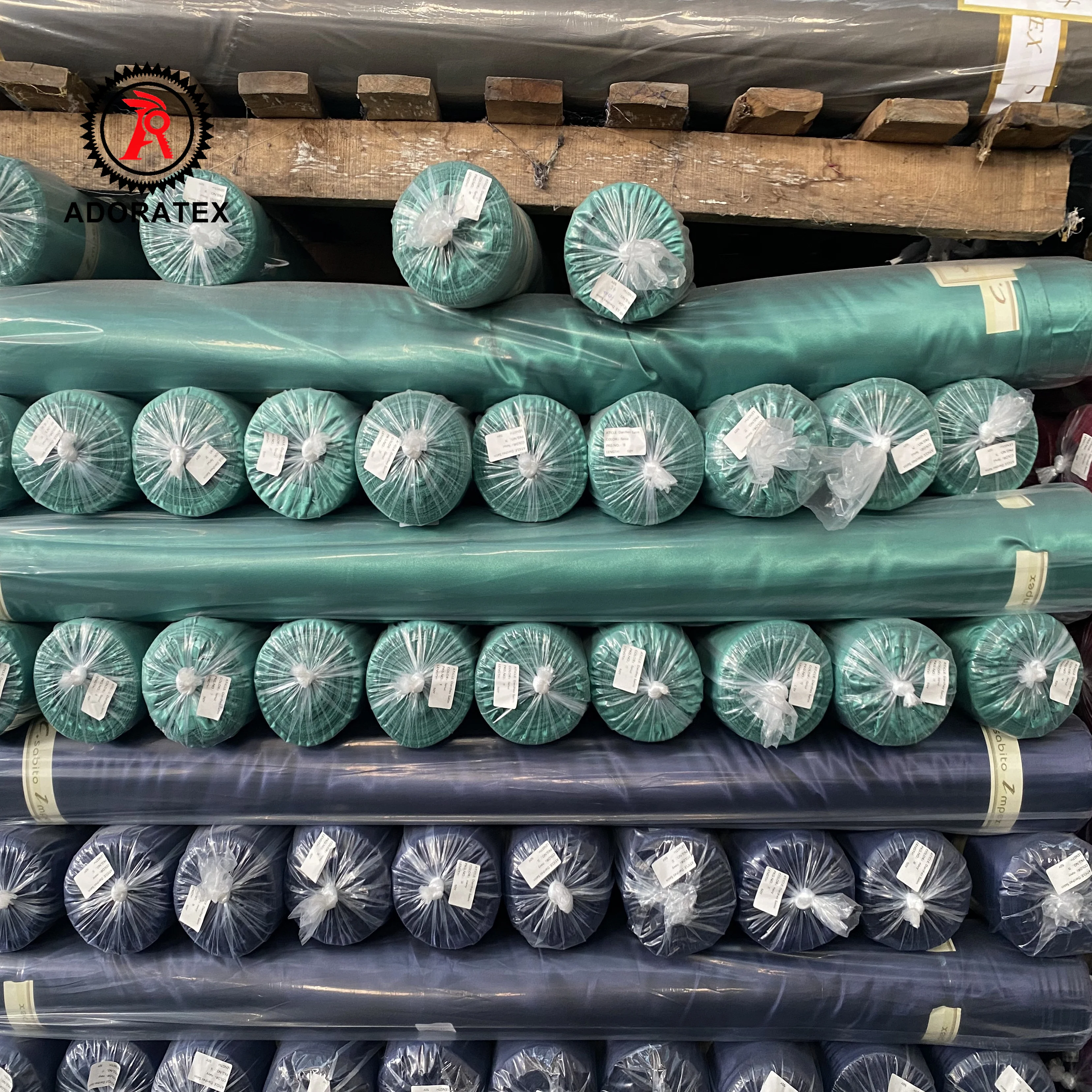 Wholesale factory cheap price 100% polyester shiny satin fabric