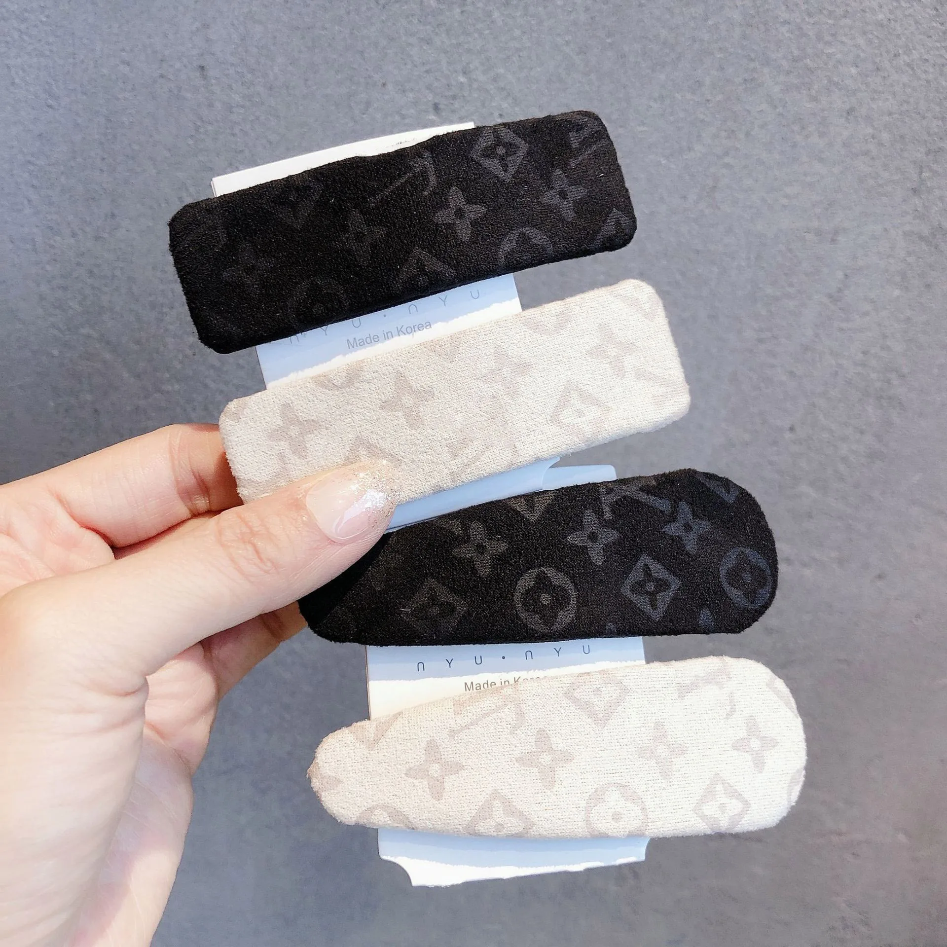 
2021 Korean Brand Fashionable Hair Clips Grils Hairpin Designer Hair Clip For Women Accessories 