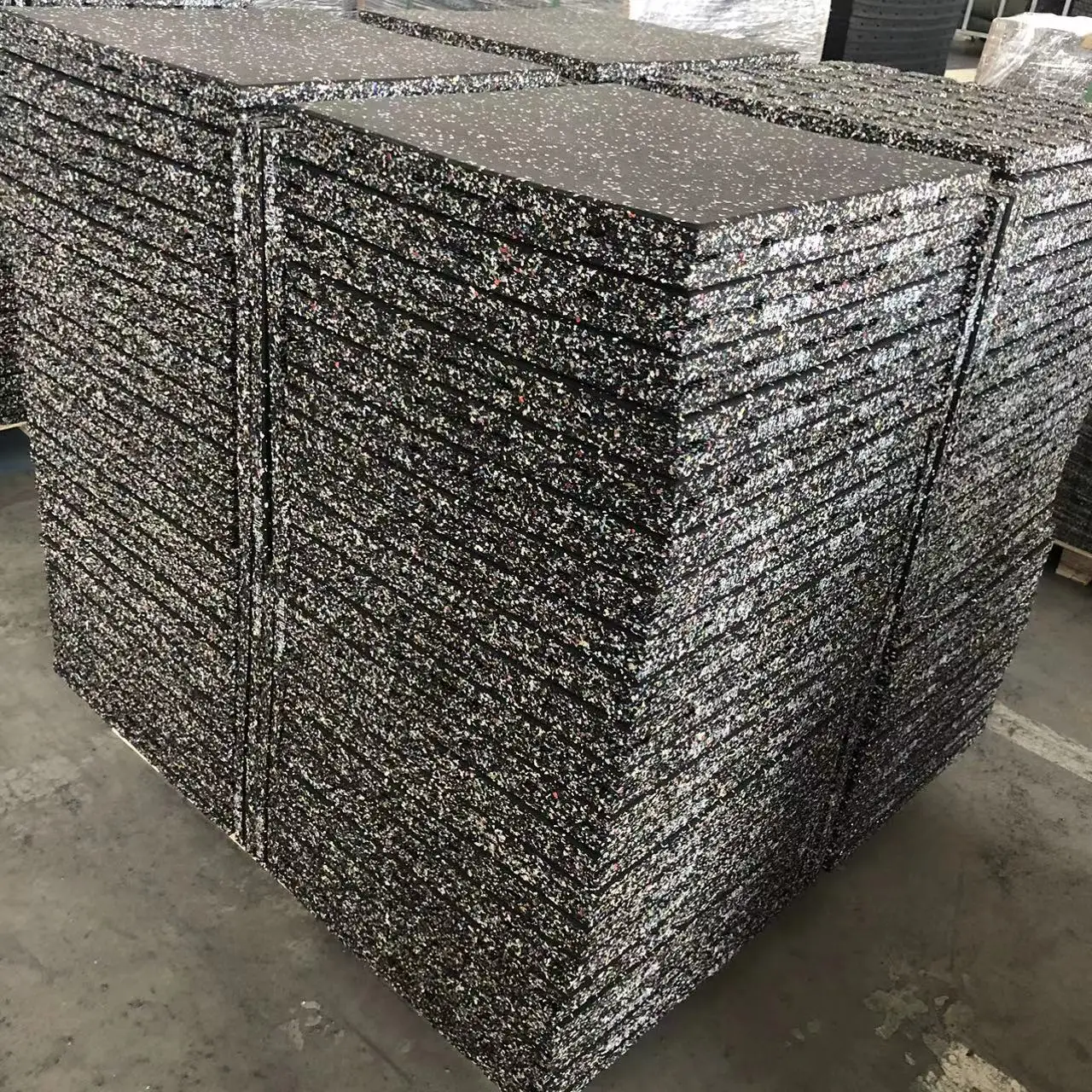 Factory Customized High-quality High Density Padding Mats Rubber Floor For Gym