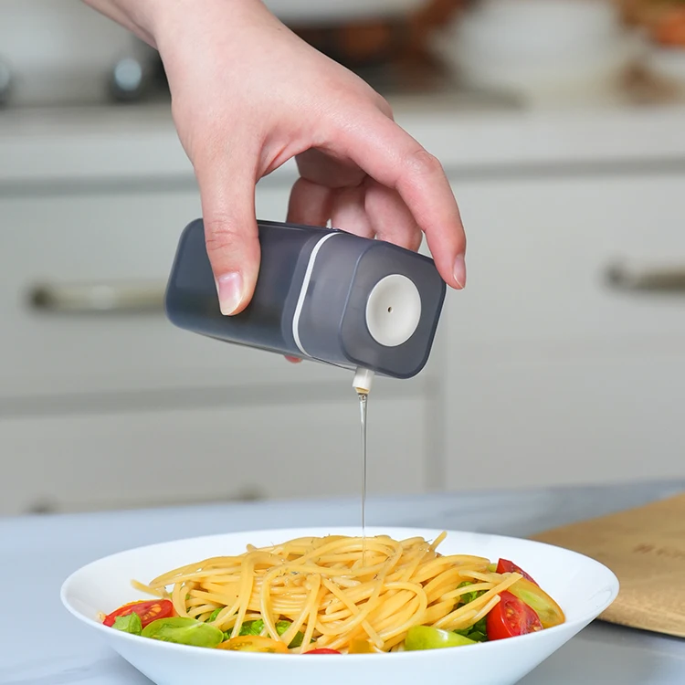 kitchen magnetic oil bottle plastic vinegar bottle olive oil container custom oil bottles dispenser set