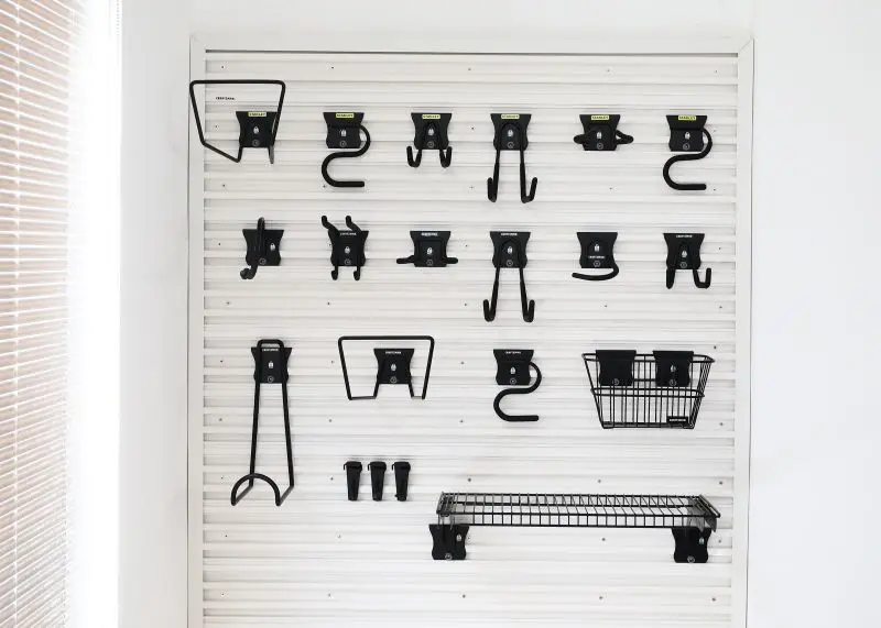 Convenient Tool Storage Hangers Hook spray Lacquer Rust - Proof Slat Wall Display System Near Me Slatwall Peg Hooks For Slatwall