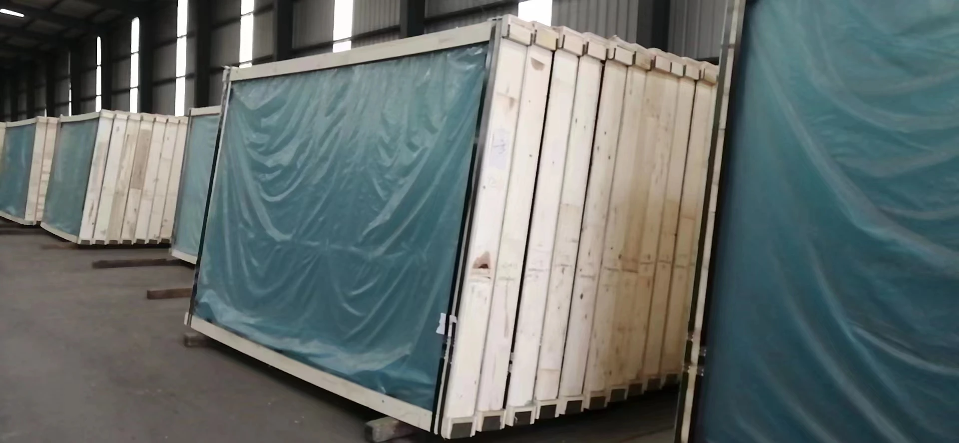China factory top quality 2mm 3mm 4mm 5mm 6mm 8mm 10mm 12mm 15mm  transparent colorless clear float glass sheet  price