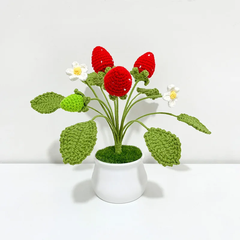 Colorful Mini Knitted Orange Strawberry Flower Pot Bouquet For Decor Wholesale Handmade Crochet Flower Rose And Leaves In Vase