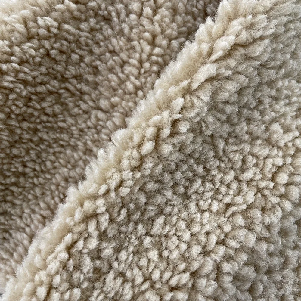 High Quality 525gsm Super Soft Sustainable Flannel Fleece Fabric 15% Polyester 85% wool Fabric