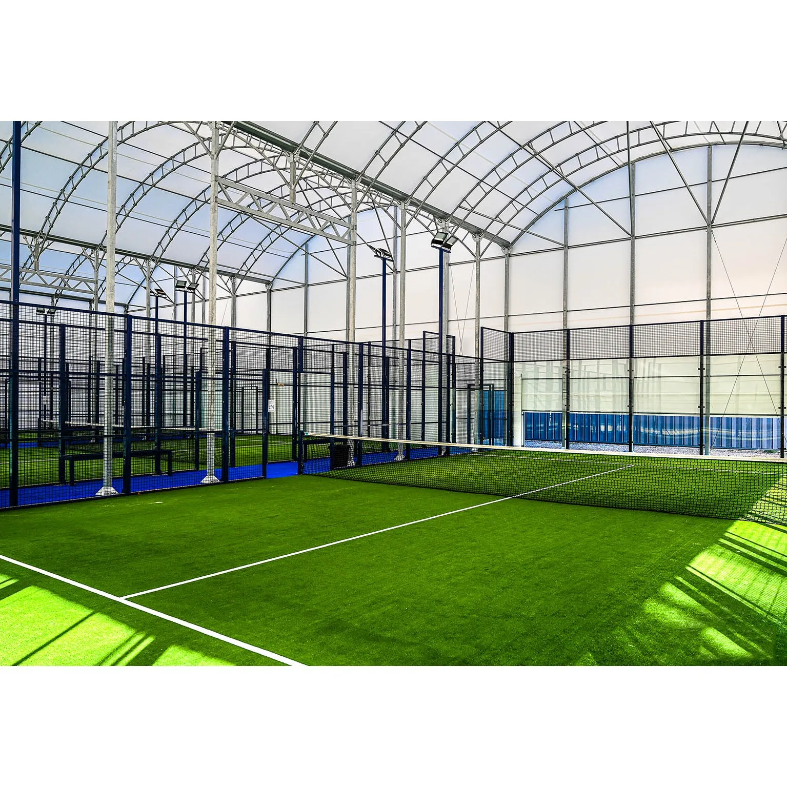 High Quality Wholesale Panoramic Outdoor Tennis Padel Court With Roof