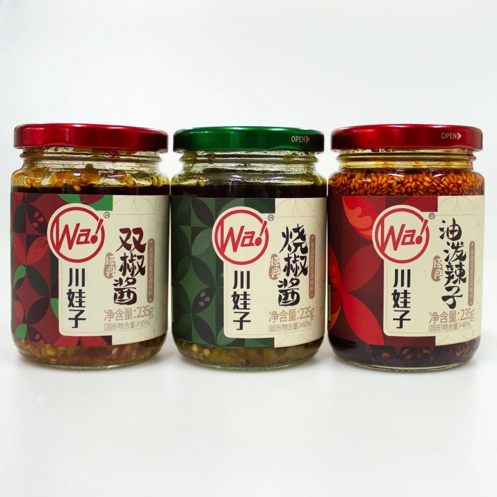 Wholesale Restaurant Supermarket Chilli 235g Spicy Hot Paste Chili Sauce Red 12 Months Shelf Life Hot Sauce