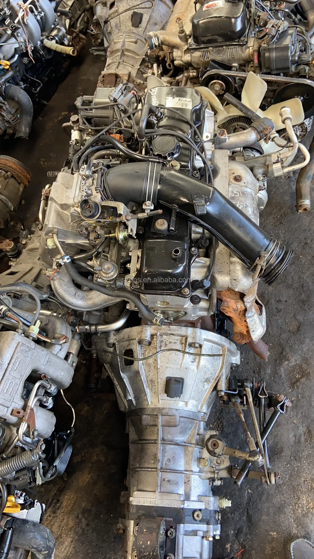 Used second hand engine 1rz 2rz 3rz Complete Motor For Toyotas Hiace 1rz Engine Suitable For Toyotas 2rz Engine