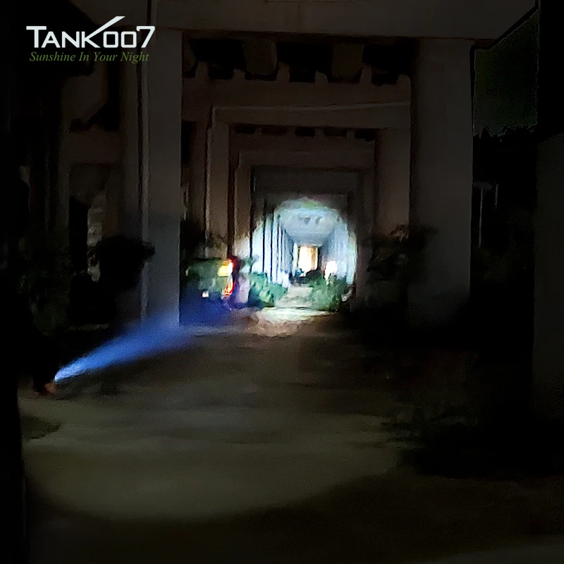 Tank007 Zoomable Led Flashlight high Power Rechargeable Waterproof high lumens Torch light Outdoor linterna Tactical Flashlight