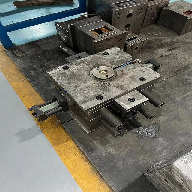 Plastic Moulds Toys Professional Preform Injection Molding Plastic for Concrete Building Block Plastic Silicon MJ Lingyao China