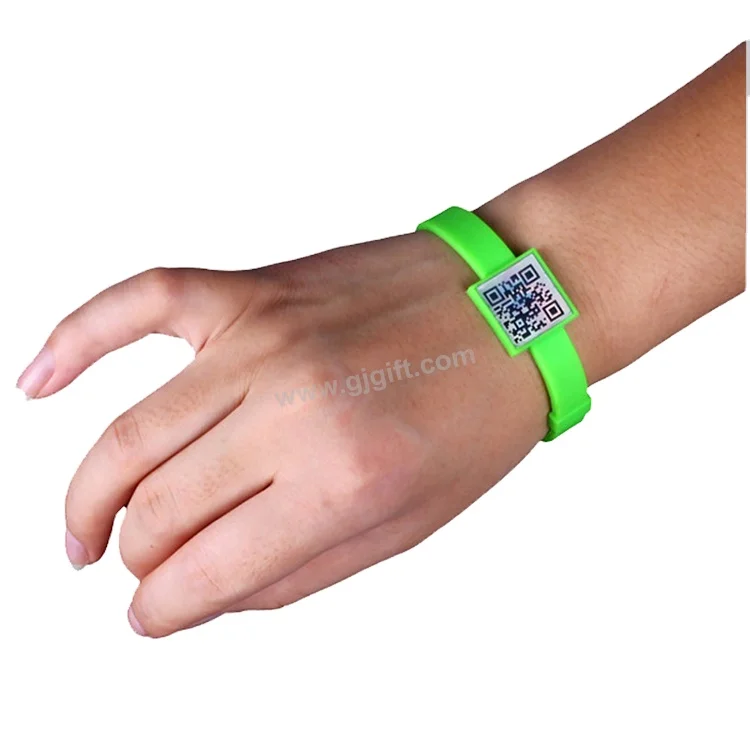 Sports logo recycled kids hand glow wholesale gym qr code cheap deboss mens rubber wrist custom band wristband silicon bracelet