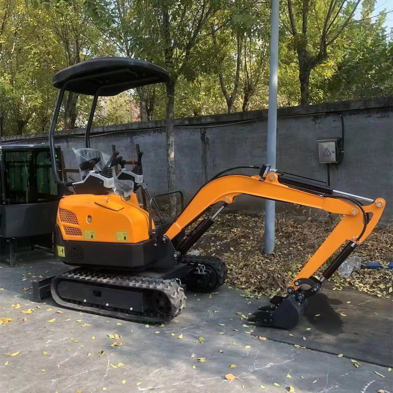 cheap china Construction Use 1.5 ton Mini Bagger Earthmoving Machinery Excavator 1.5t mini excavator