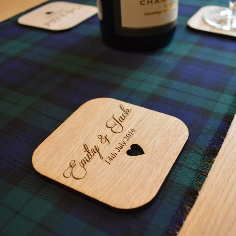 Wood coaster wedding favors table coaster Table decoration of wedding scene Accept private customization