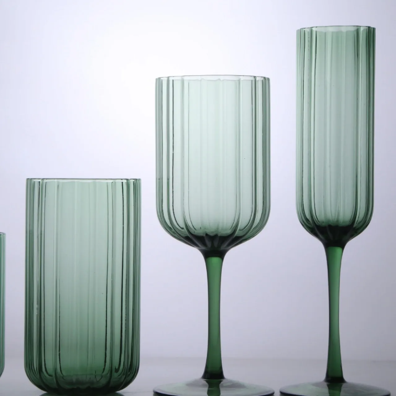 wholesale fancy flower wine goblets set red wine glass ribbed champagne flutes green water glass for wedding