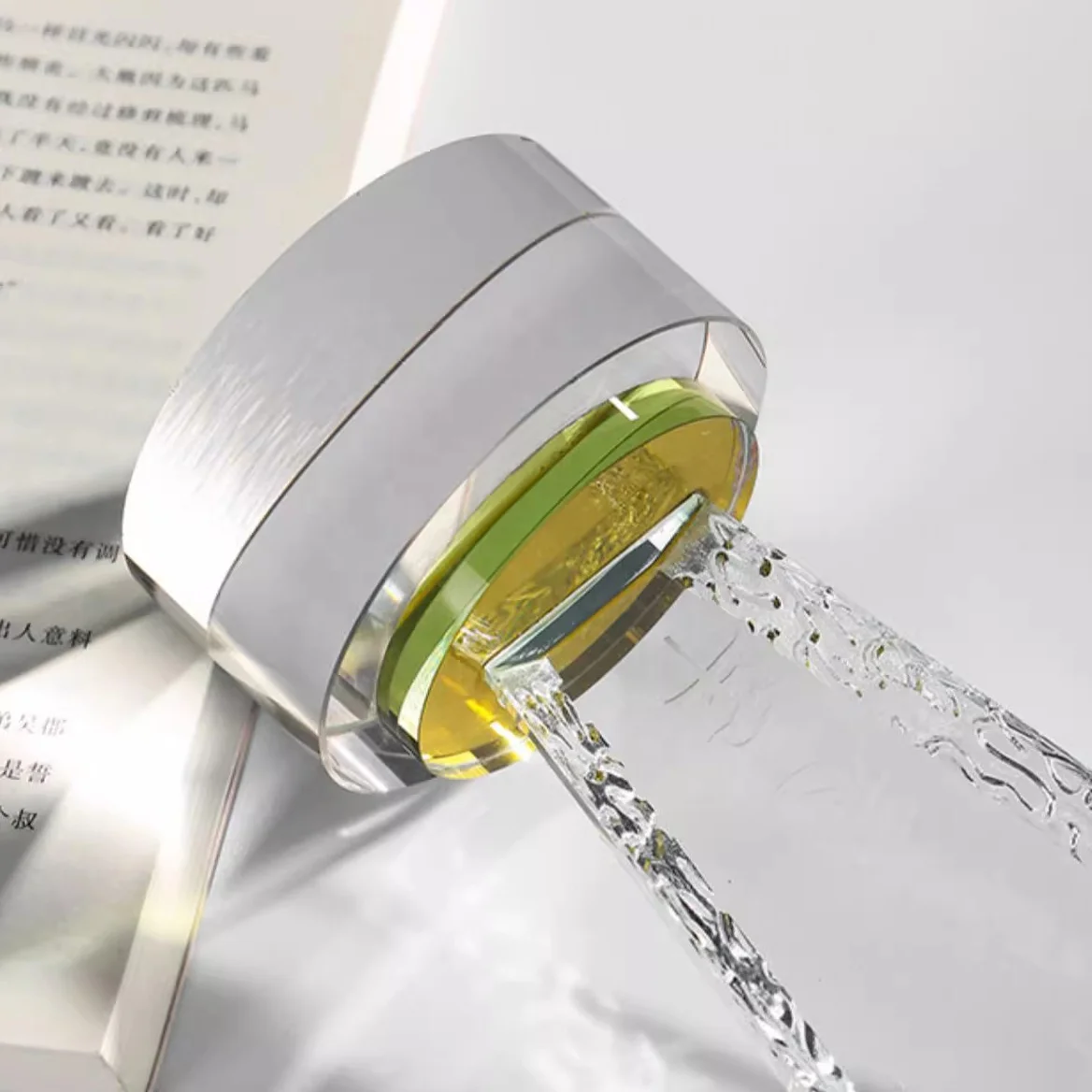 Custom wholesale etched crystal trophy with metal star cheap glass trophy award