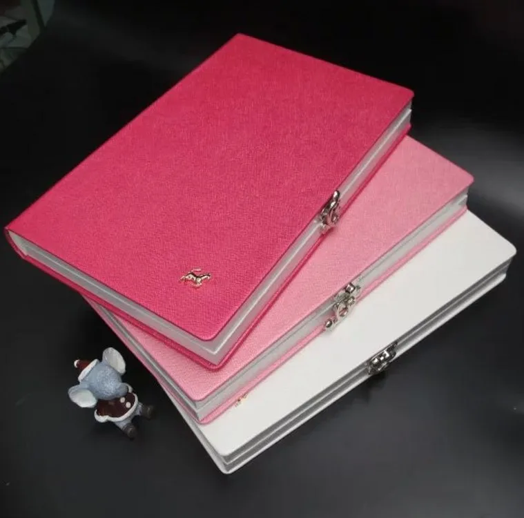 Wholesale Nail Gel Polish Color Chart Display Book Luxury 160 Nail Color Swatch UV Gel Polish Nail Sample Display Book