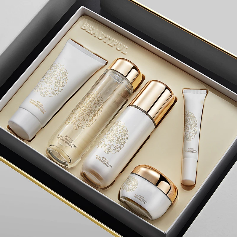 
Hot sale retinol skin care kit nourishing oil control moisturizing facial care kit wholesale 