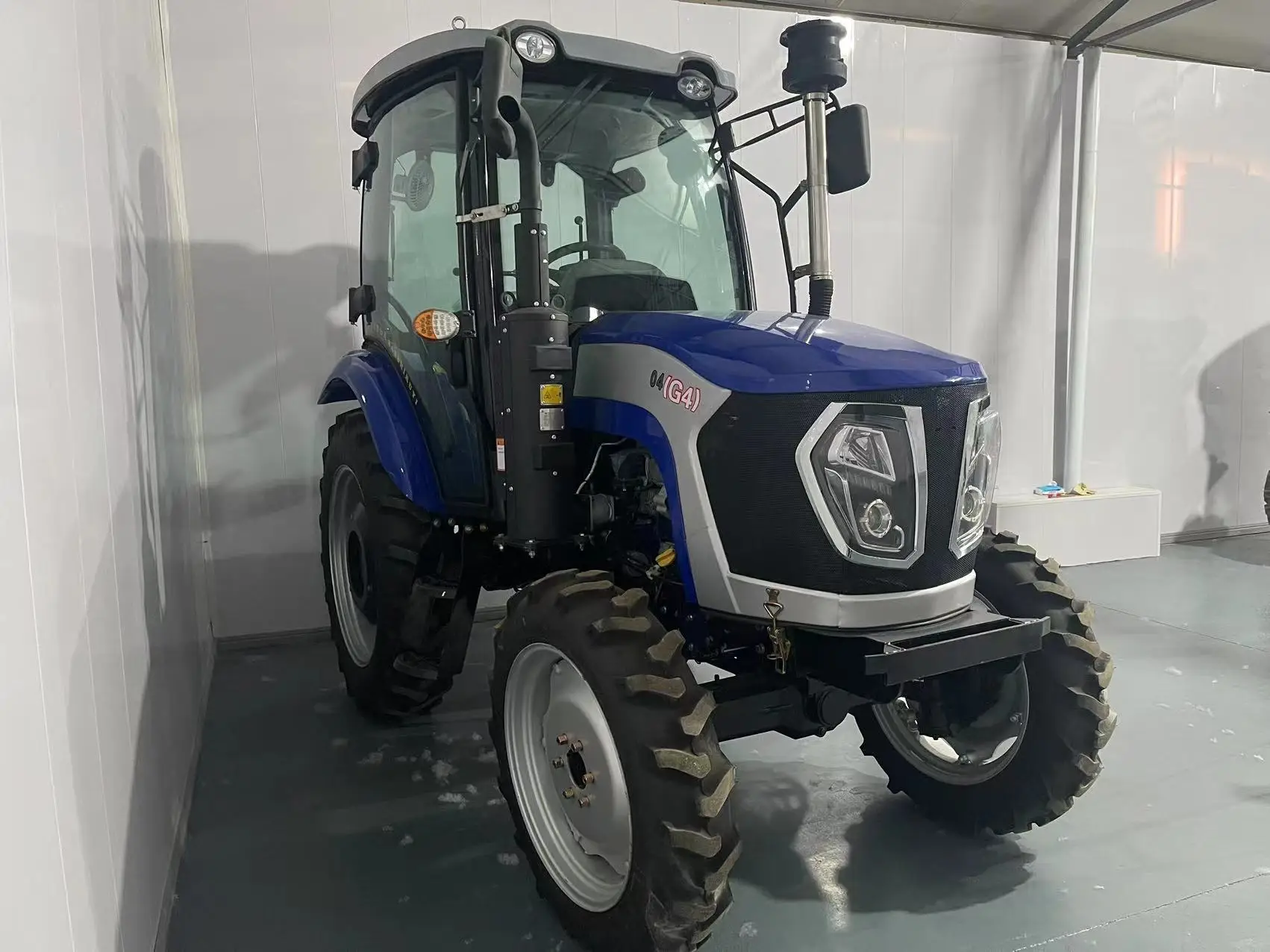 Мини 50hp 60hp 70hp 80hp 90hp 100hp 120hp сельскохозяйственные многофункциональные тракторы компактный трактор