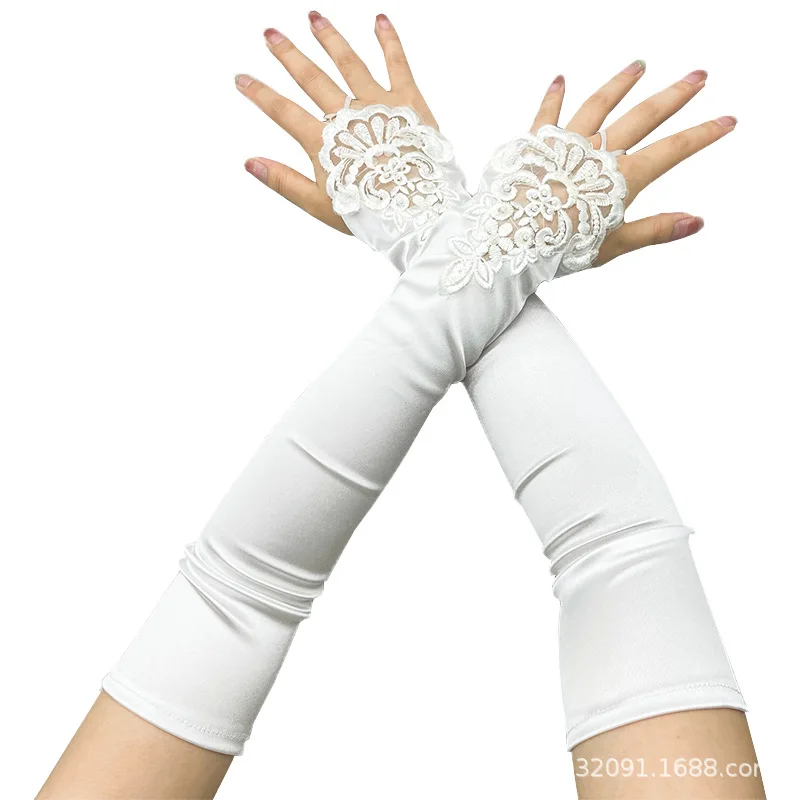 Gloves (5).jpg