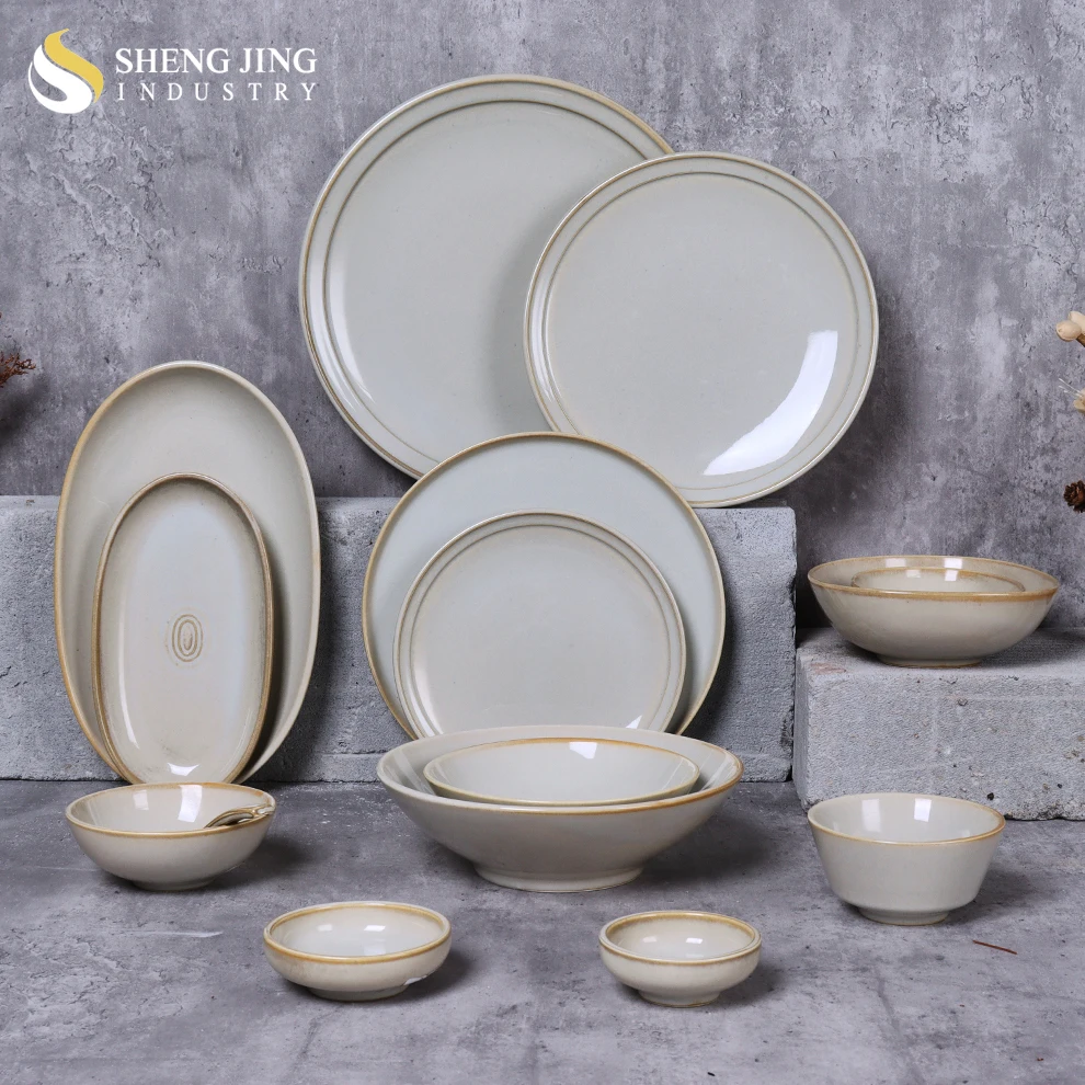 Wholesale Ivory White Nordic Ceramic Kiln Dinnerware Set Sustainable Porcelain Plate Bowl Restaurant Tableware Stocked