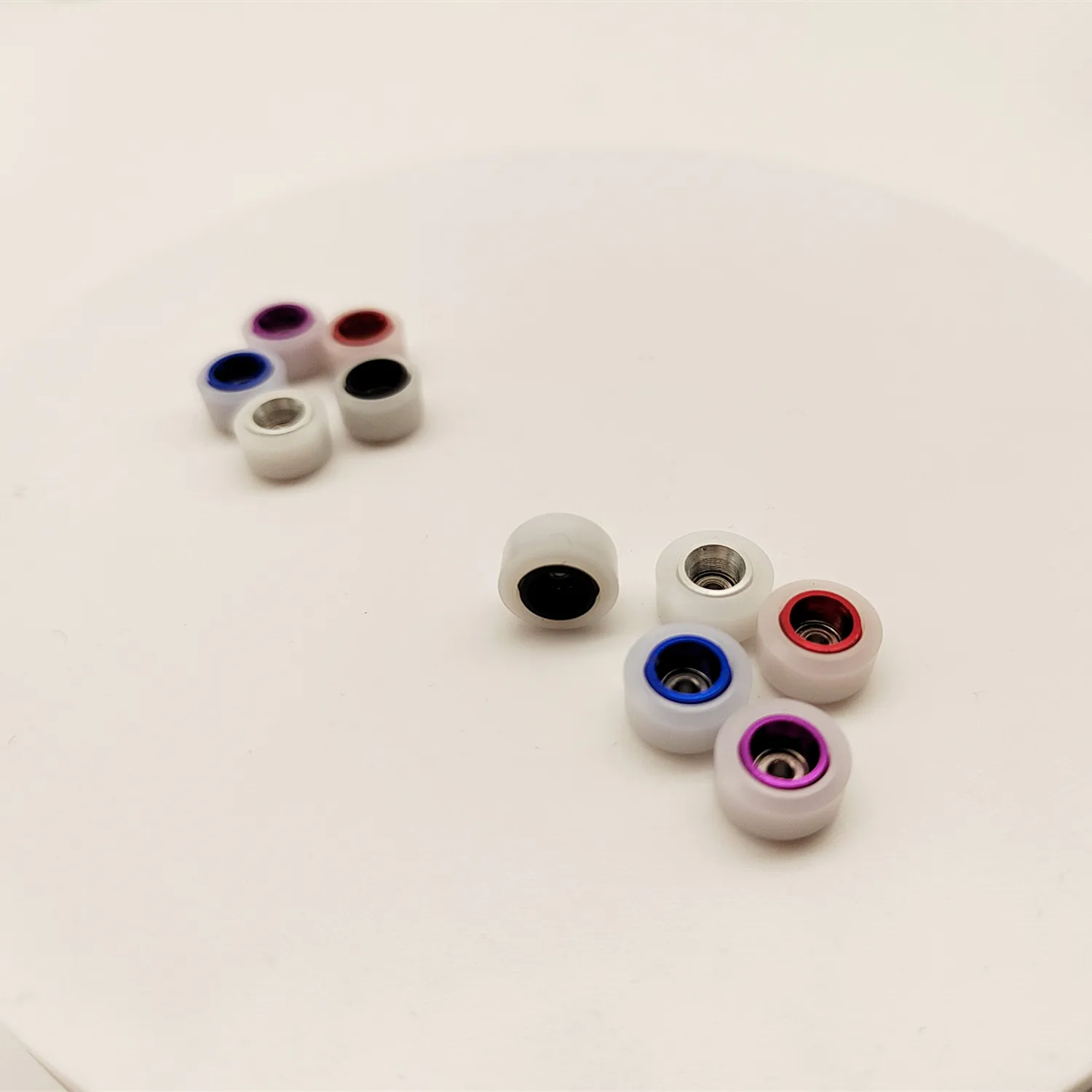 New metal core fingerboard wheels double layer material high speed bearing CNC finger skateboard wheels