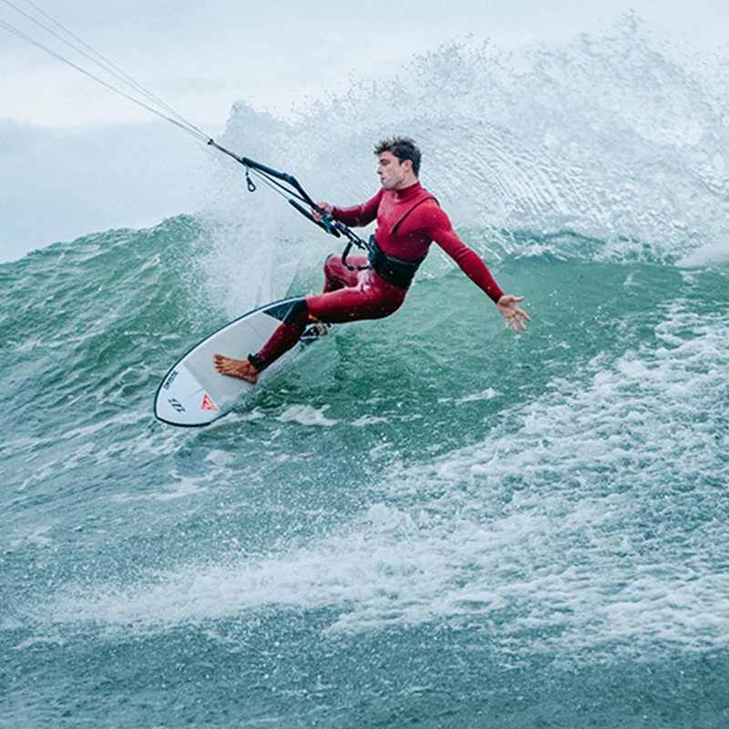 China Manufacturer New Arrival Low Price Customized Red 5/4 4/3 mm Adult Neoprene Smooth Skin Wetsuit Full Body Wetsuit For Men