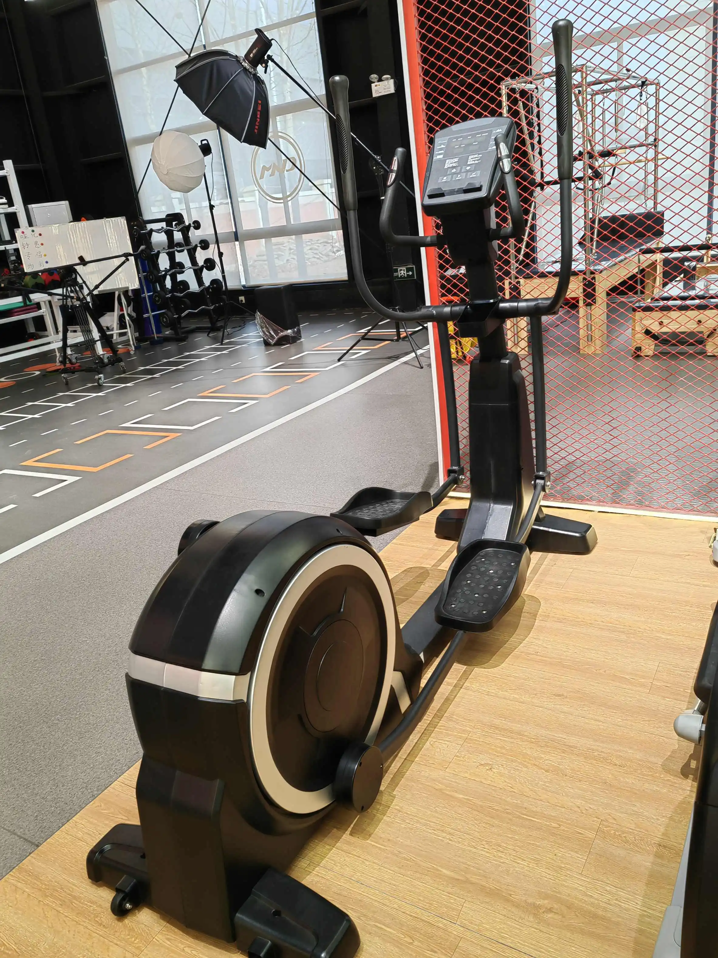 MND B06 Fitness Workout Equip Crosstrainer Machine For Gym