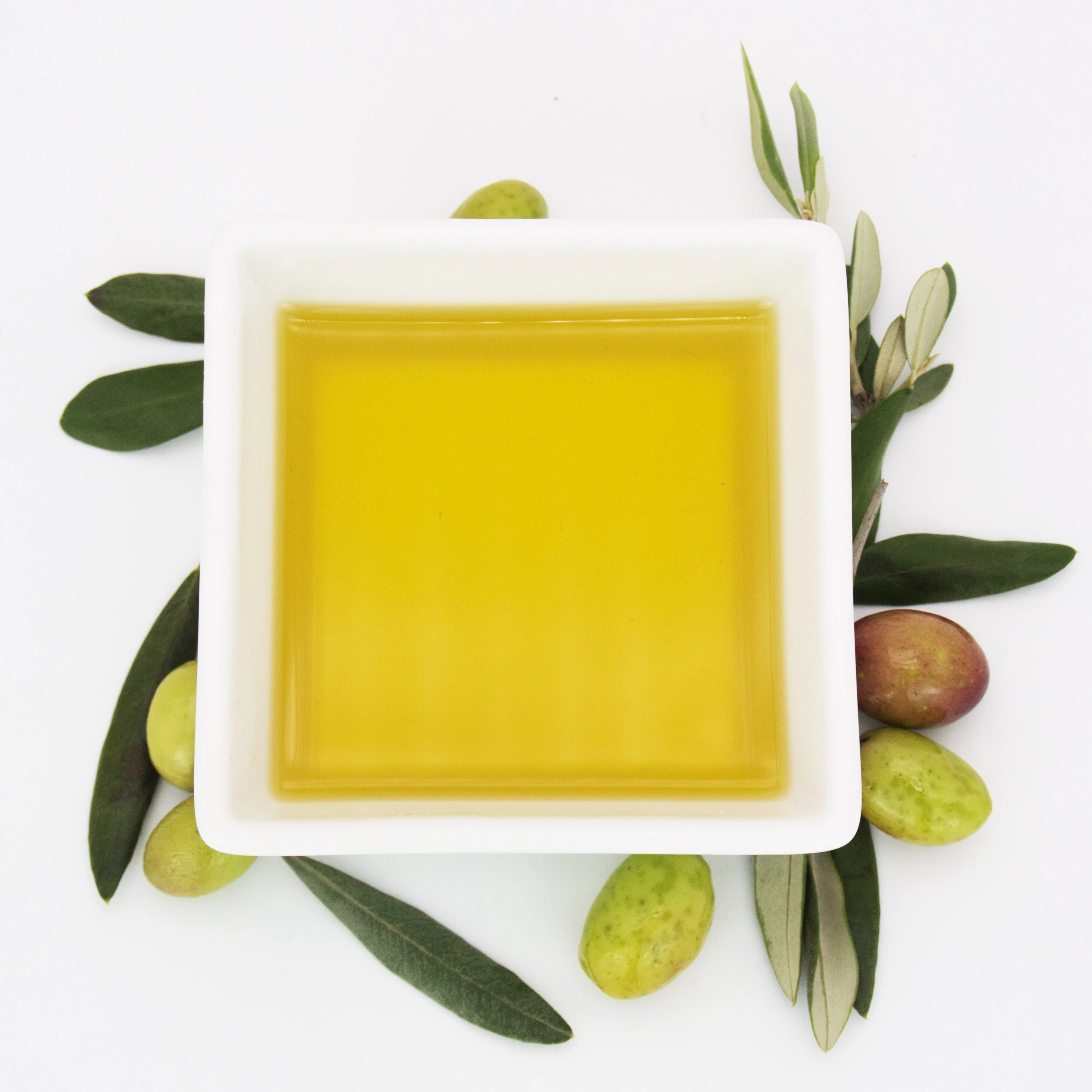 Cold Pressed Fruit Oil 100 Pure Essential Olive Oil Bottle Extra virgin Cooking and Seasoning Oil Wholesale 500 ml