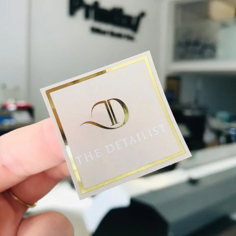 Custom Luxury Waterproof Logo Packaging Cosmetics Bottle Vinyl PVC Gold Foil Labels Roll  Shampoo Stickers Full Color Printing