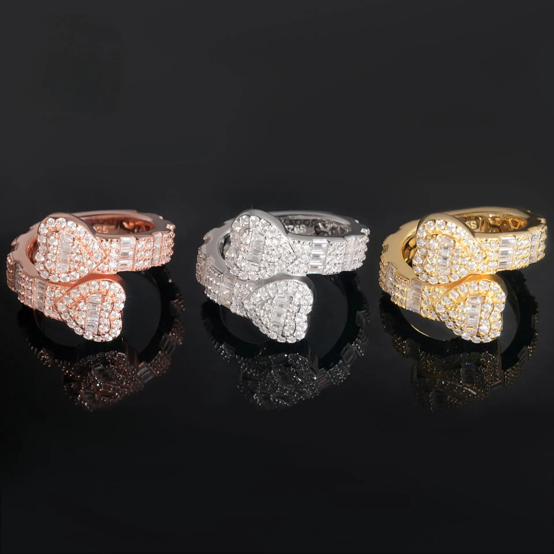 De Chic Fine Jewelry 925 Sterling Silver Iced Out VVS1 Baguette Full Moissanite Bracelet Diamond Heart Crossover Ring