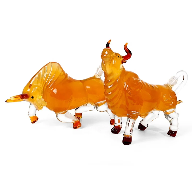 500ml / 1000ml / 1500ml Bull Shaped Borosilicate Clear Glass Decanter For Alcohol