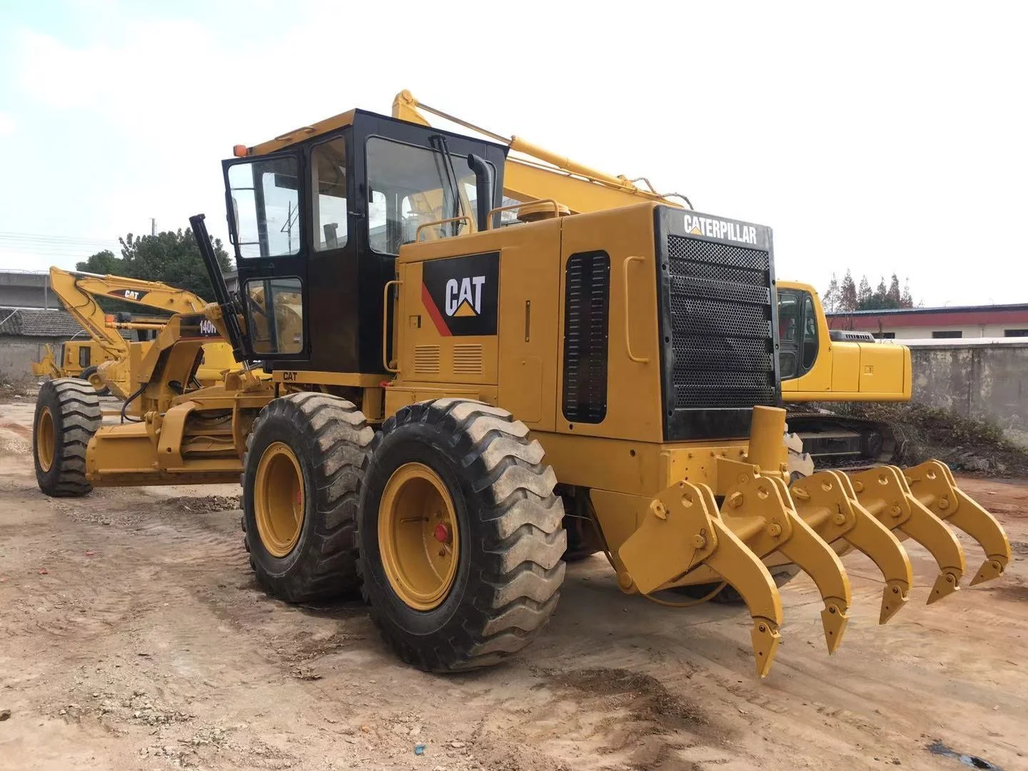  Б/у автогрейдер 140h на продажу грейдер 140k komatsu