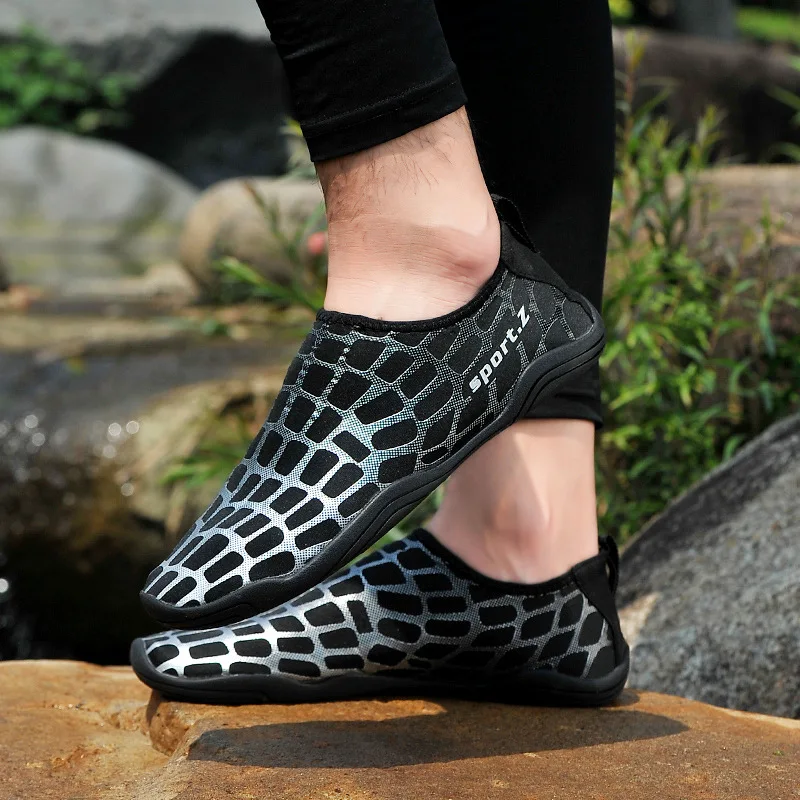 Модные мужские кроссовки больших размеров с логотипом на заказ, дышащие уличные кроссовки Flyfish из эластичной ткани в клетку