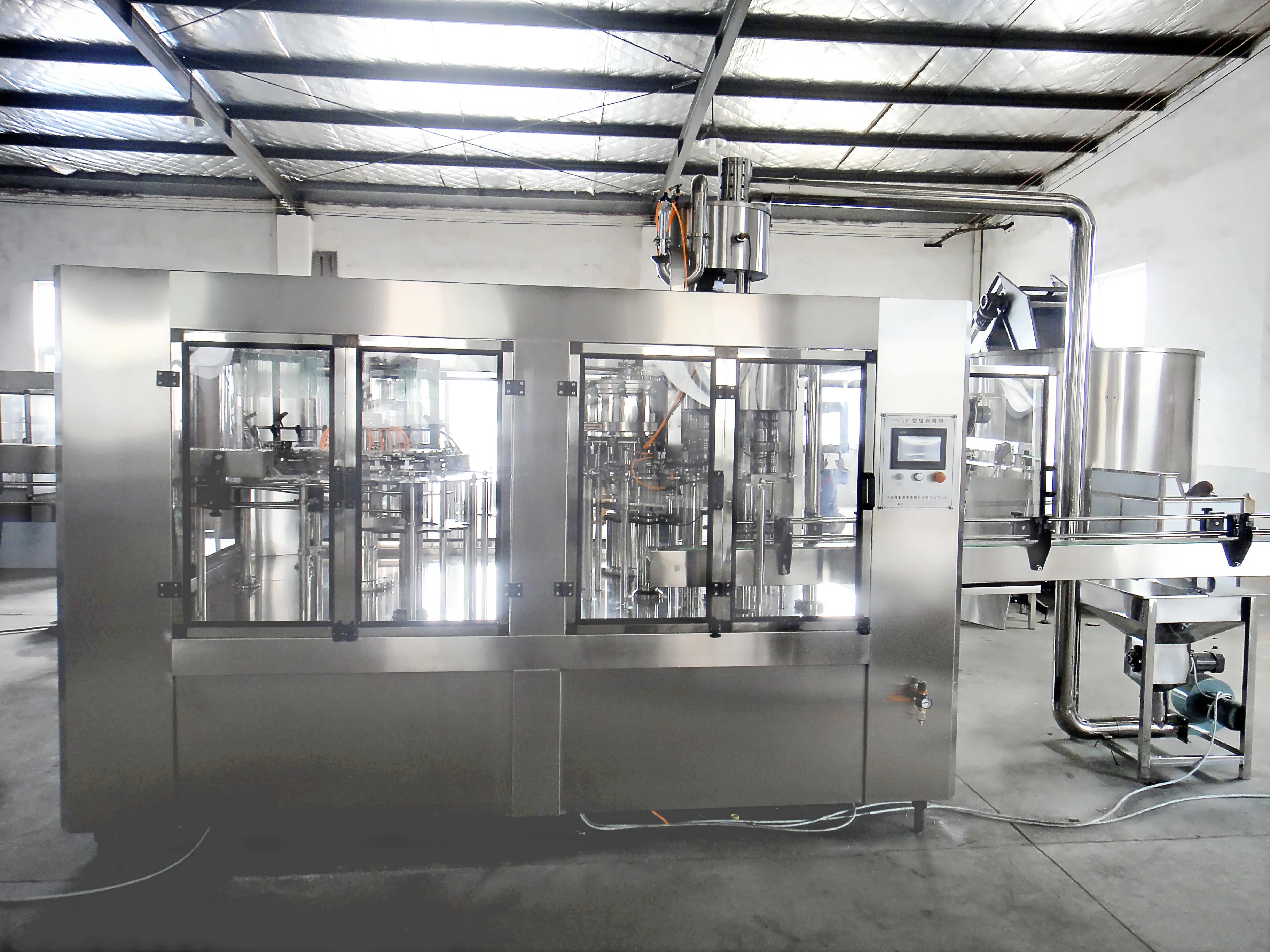 small Glass bottle Complete 3 in 1 Glass Bottle Automatic Wine Filling Equipment/Machine