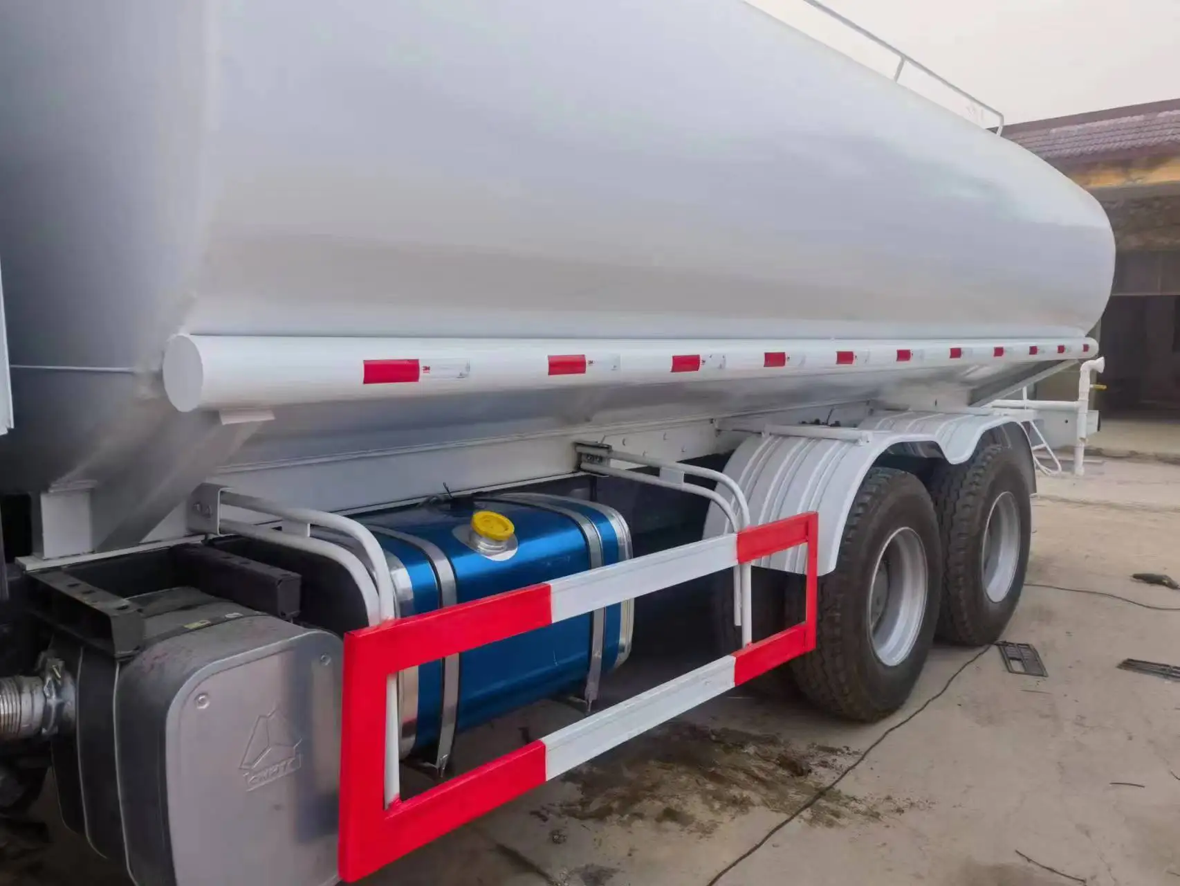 Good Quality Top Selling used 21 - 30T Mini High Pressure Water Tanker Trucks For Drinking Water