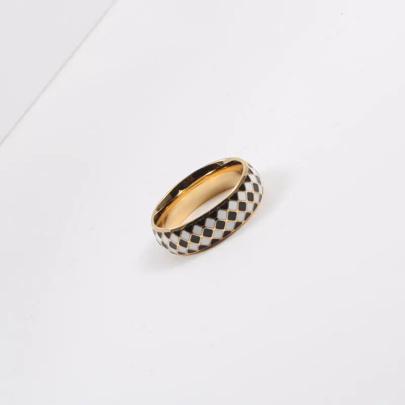 R042 Wholesale 18K Gold Plated White & Black Mosaic Ring Stainless Steel Plaid Rings for Women Dainty Rings
