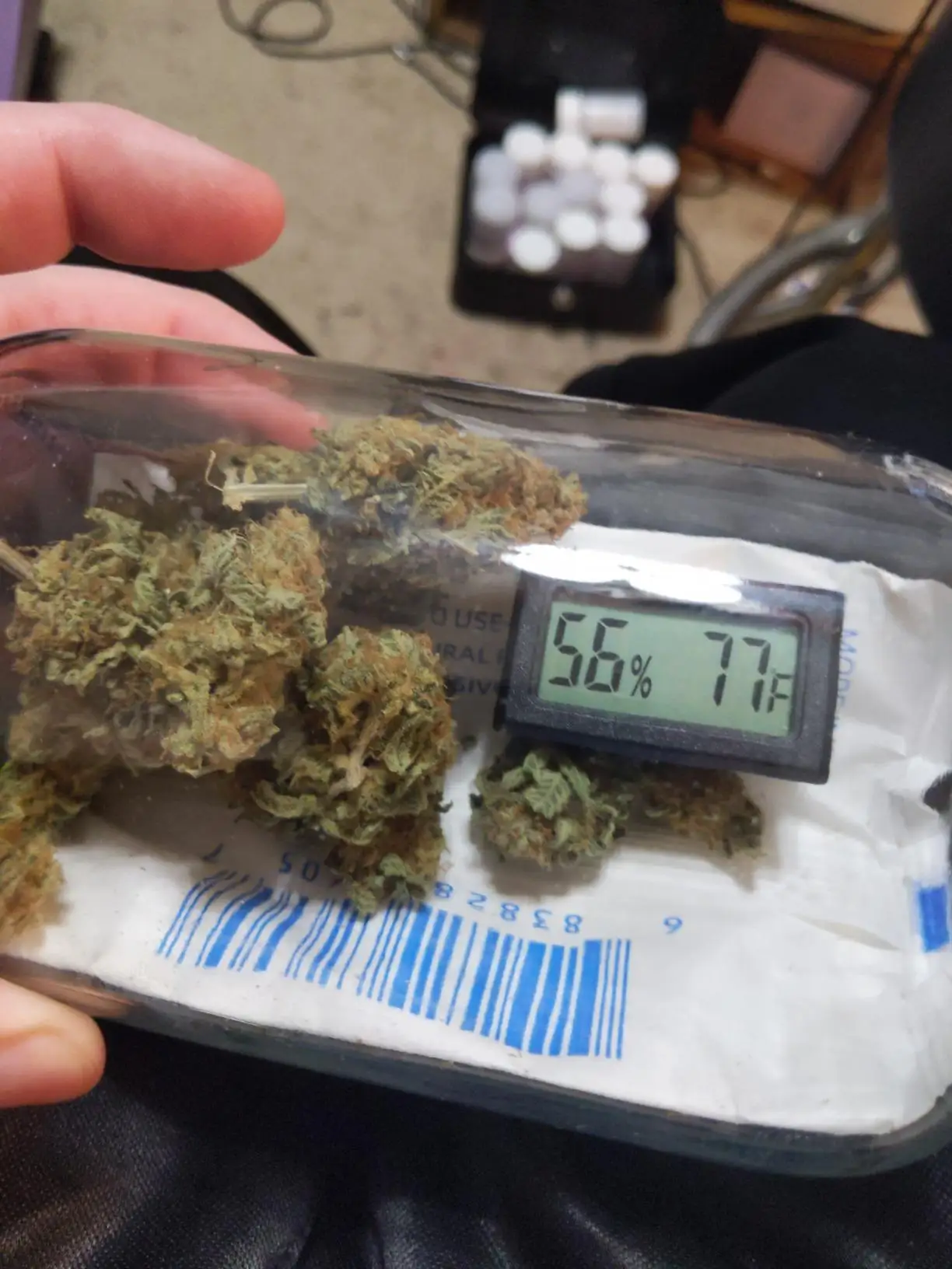 FY-11-B Reptile Thermometer Mini Plastic LED Digital Humidity Temperature Meters Gauge Indoor Hygrometer Thermometer