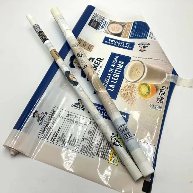 Custom Printed Plastic Film Roll Laminated Flexible Packaging Food Roll Film Candy Snacks Potato Chips Sachet Film Roll