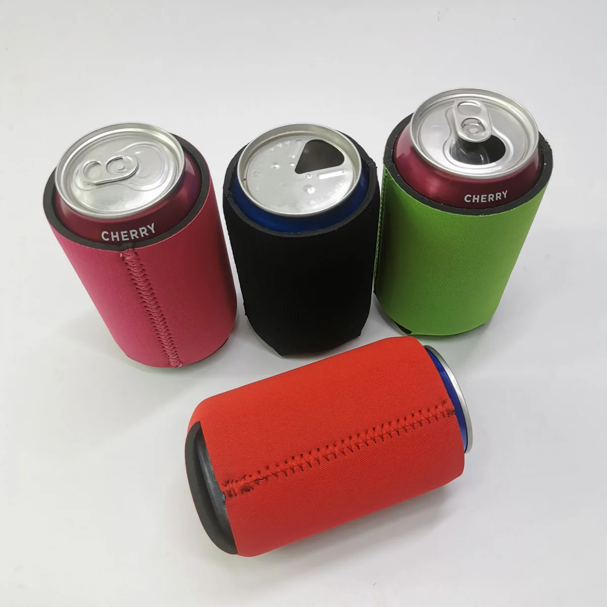 Wholesale Reusable Standard 330 Ml Blank Neoprene Beer Can Cooler Holder Approving Customized
