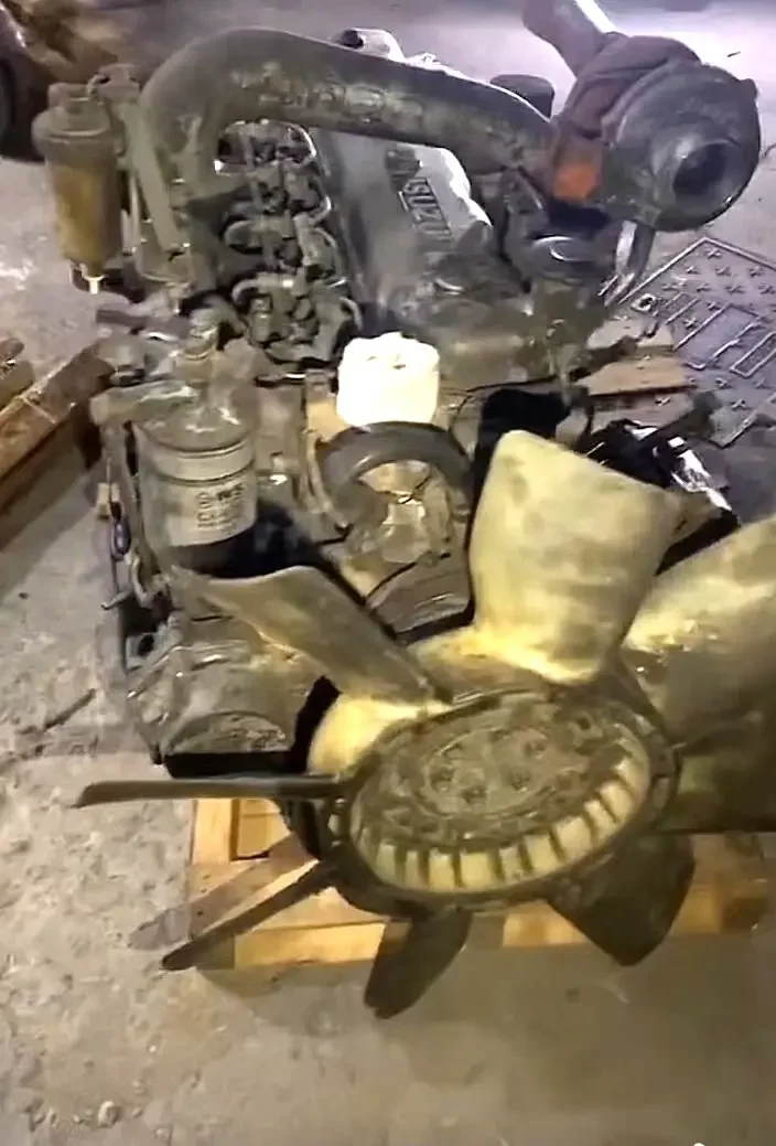 Machinery DIesel Engines 6bd1 6sd1 6bg1 C240 4he1 4jb1