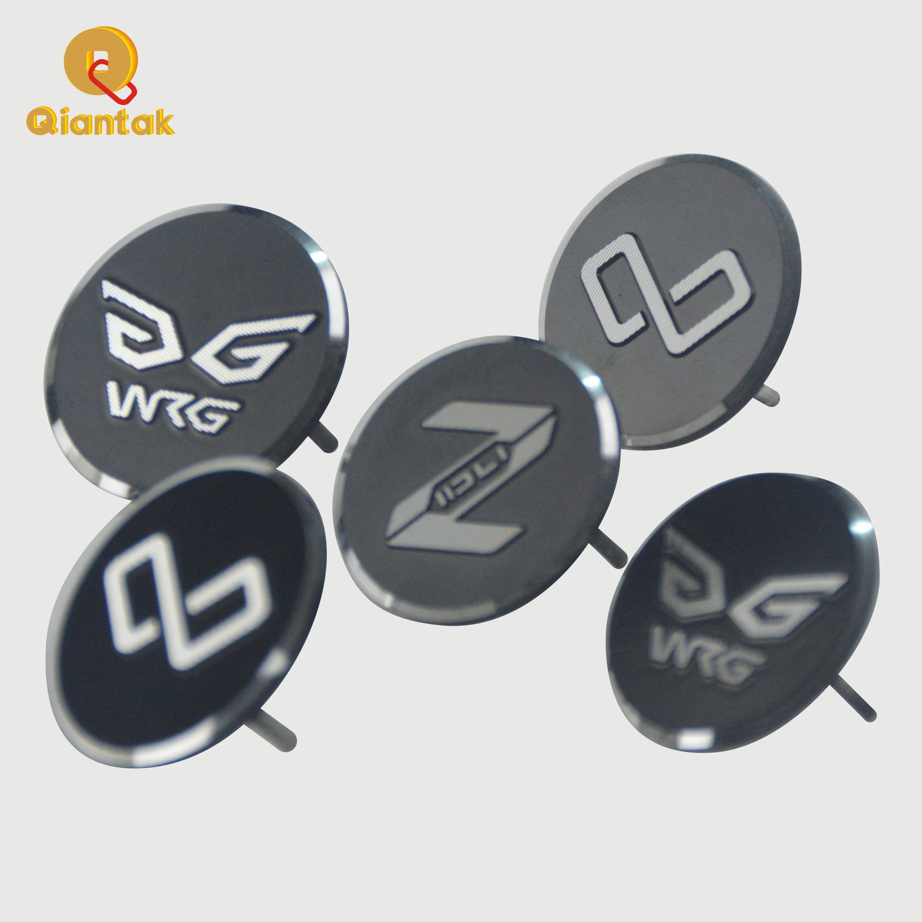 High Quality Custom Logo Nameplate Black Letter Brand Printing on Metal Wholesale Aluminum Nameplate