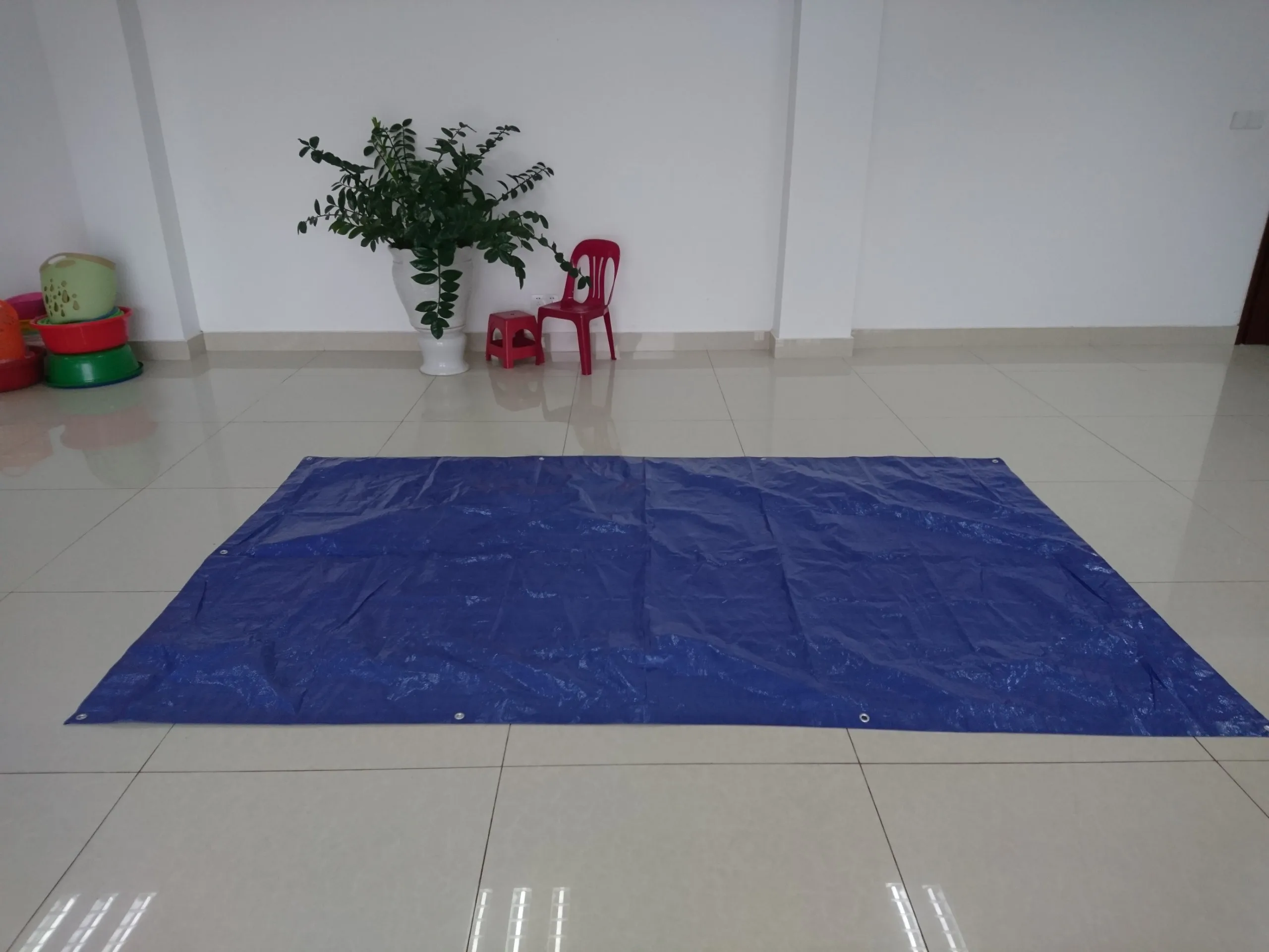 
PE Tarpaulin Sheet With Sides Heat Sealed and Aluminium Eyelets 