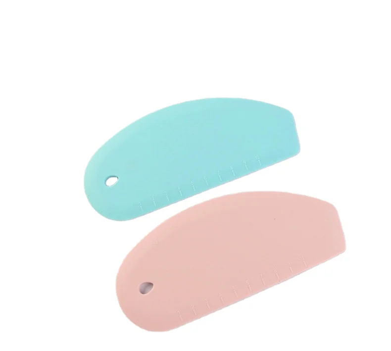 Food grade Silicone Food Dough Scraper Flexible Curved Edge Bench Scraper for Baking, Sourdough Bread Proofing Basket