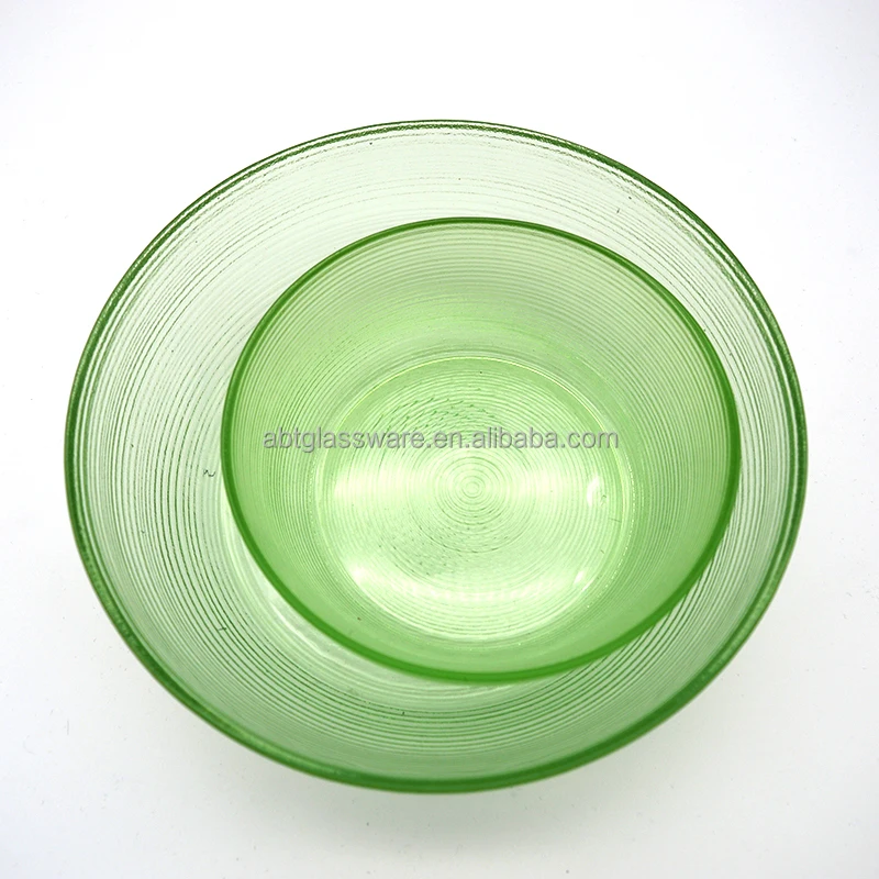 Hand Made Light Green Twist Line Pattern Round Fruit Glass Bowl for Dessert Salad Pasta